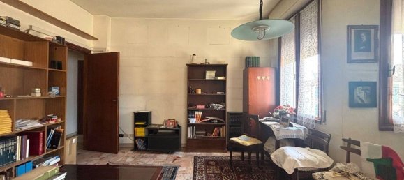 3 bedrooms Apartment in Florence, Italy No. 371066 6