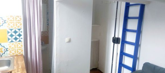 1 bedroom Apartment in Paris, France No. 312035 4