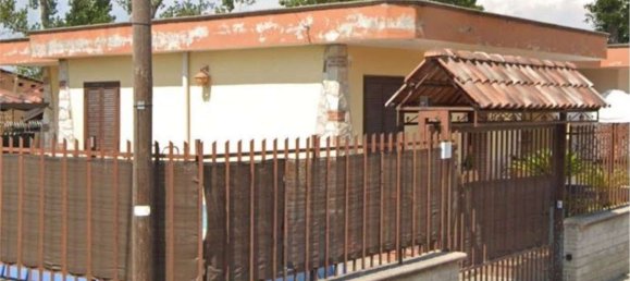 3 rooms House in Castel Volturno, Italy No. 93380 10