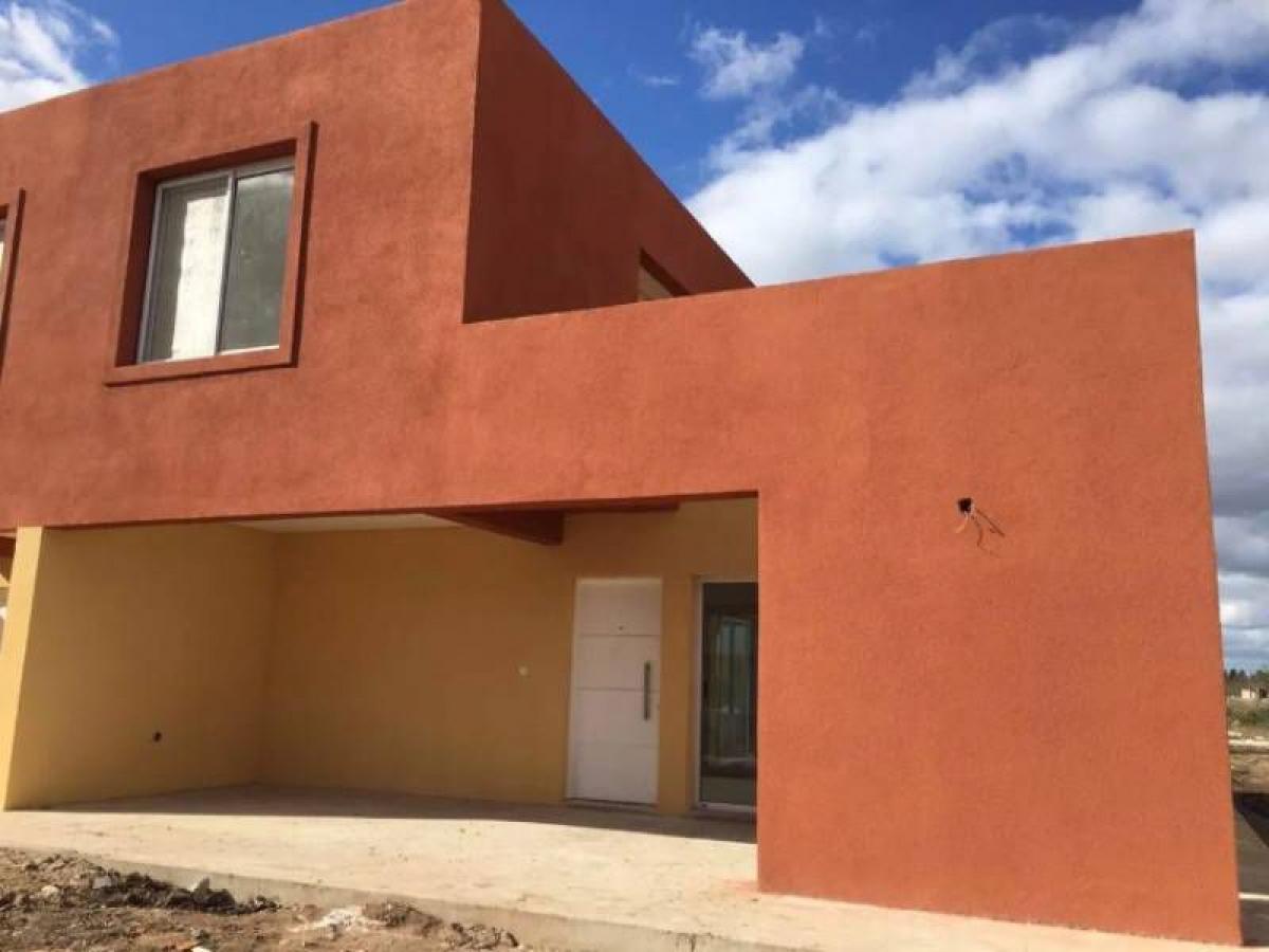 2 bedrooms House in Tigre, Argentina No. 88083