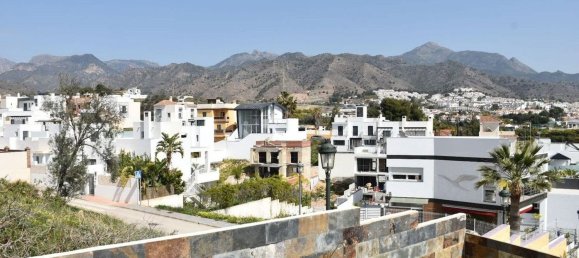 3 bedrooms Villa in Nerja, Spain No. 90179 27