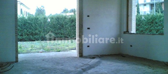 4 bedrooms Villa in Osimo, Italy No. 96039 6