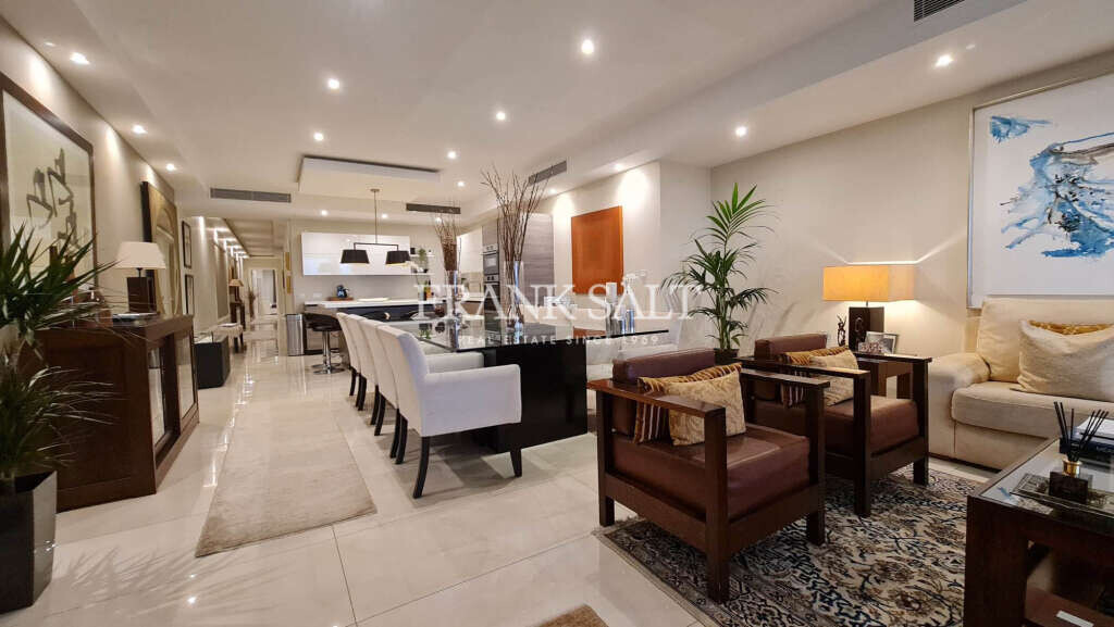 3 bedrooms Maisonette in Mellieha, Malta No. 8005