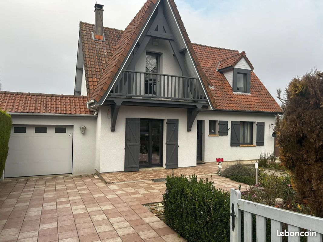 4 bedrooms House in Carly, France No. 42925