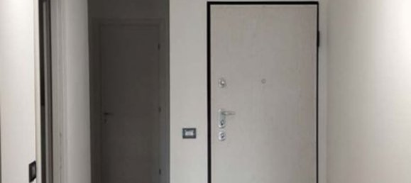 3 rooms Apartment in Bergamo, Italy No. 3447 9