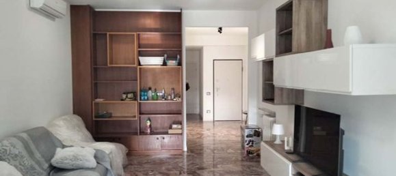 3 rooms Apartment in Bergamo, Italy No. 3447 3