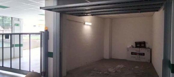 3 rooms Apartment in Bergamo, Italy No. 3447 12