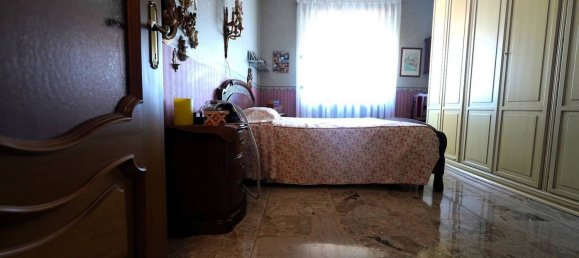 3 rooms Apartment in Orbassano, Italy No. 110949 10