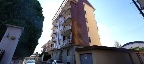 3 rooms Apartment in Orbassano, Italy No. 110949 17