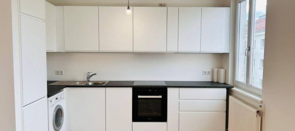 4 rooms Apartment in Wieden, Austria No. 136033 2