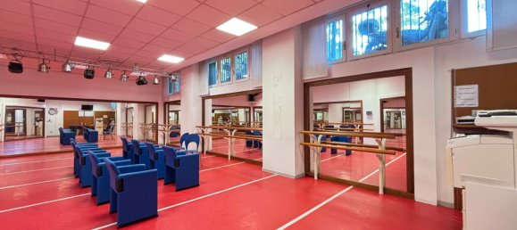 600m² Office in Milan, Italy No. 291937 5