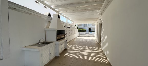 Вилла с 4 спальнями в Пернера, Аммохостос, Кипр № 26608 11