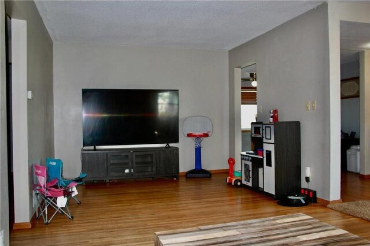 Casa de 3 dormitorios en Silver Lake, USA No. 198272