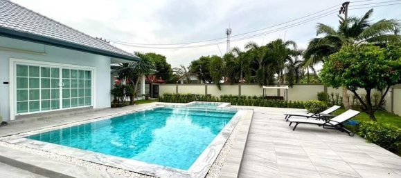 5 غرف نوم مقهى / مطعم في Pattaya, Thailand رقم 5510 4