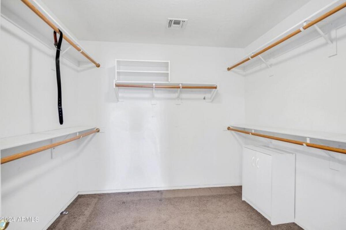 Дом с 4 спальнями в Гудиер, США № 403478