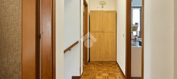 3 bedrooms Villa in Mulazzano, Italy No. 329567 17