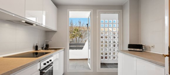 Penthouse T2 em Estepona, Spain N.º 177843 12