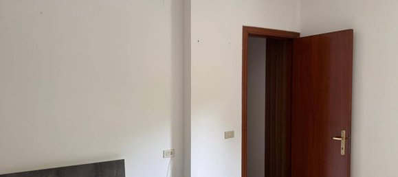 5 rooms Apartment in Santa Vittoria in Matenano, Italy No. 297100 21
