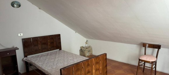 5 rooms Apartment in Santa Vittoria in Matenano, Italy No. 297100 41