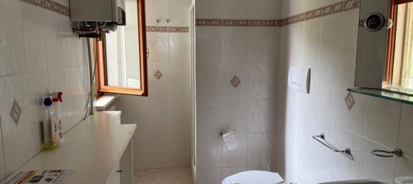 5 rooms Apartment in Santa Vittoria in Matenano, Italy No. 297100 31