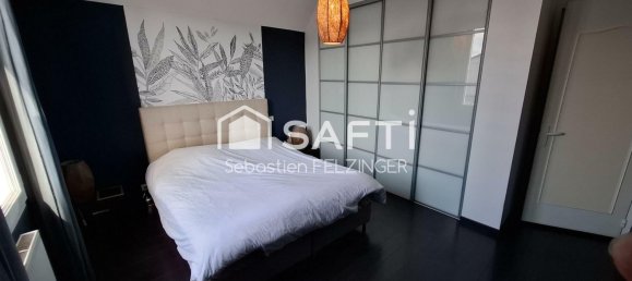 5 bedrooms House in Laon, France No. 349070 6