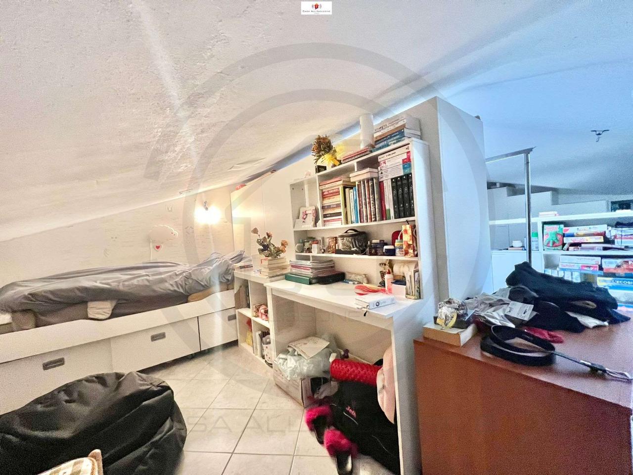 4-Zimmer Wohnung in Triuggio, Italy, Nr. 4570