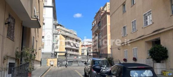 1 bedroom Apartment in Rome, Italy No. 300962 11