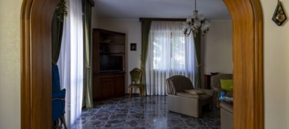 4 bedrooms Villa in Catanzaro, Italy No. 224102 17