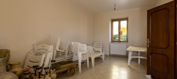 4 bedrooms Villa in Catanzaro, Italy No. 224102 10