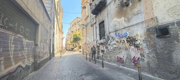 3 rooms Apartment in Naples, Italy No. 266706 12