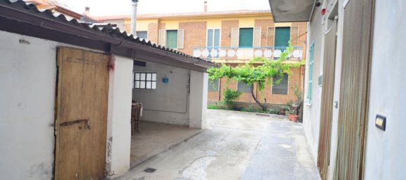 3 bedrooms Penthouse in Pescara, Italy No. 323661 15