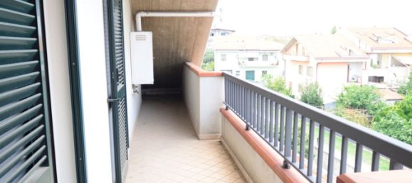 3 bedrooms Penthouse in Pescara, Italy No. 323661 35