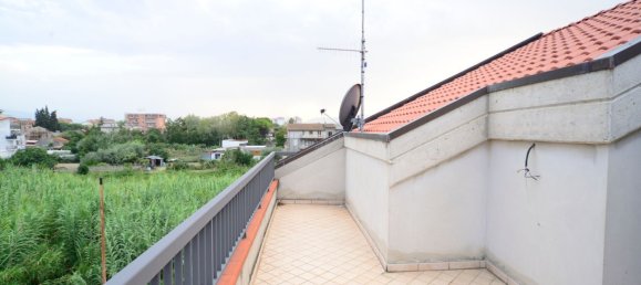 3 bedrooms Penthouse in Pescara, Italy No. 323661 32