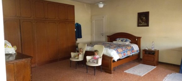 Edificio en Desenzano del Garda, Italy 250 m² No. 96067 16