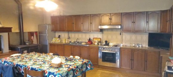 Edificio en Desenzano del Garda, Italy 250 m² No. 96067 8