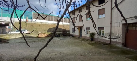 Edificio en Desenzano del Garda, Italy 250 m² No. 96067 49