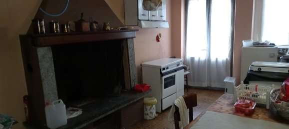 Edificio en Desenzano del Garda, Italy 250 m² No. 96067 13