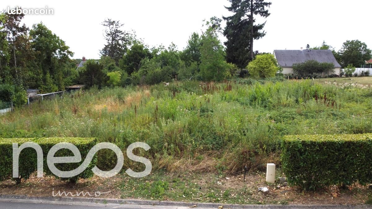1079m² Land in Centre-Val de Loire, France No. 332573