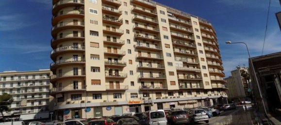 Apartamento de 10 habitaciónes en Syracuse, Italy No. 250315 2