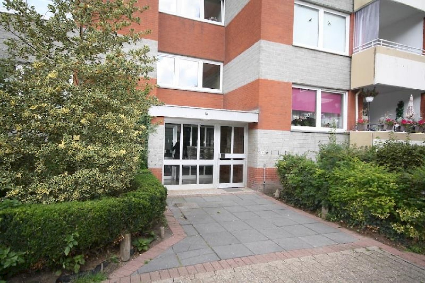 Apartamento de 3 habitaciónes en Emden, Germany No. 78897