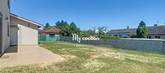 4 bedrooms House in Ain, France No. 313525 2