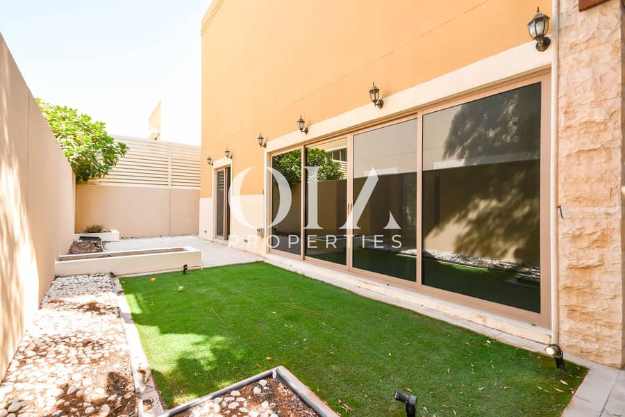 4 bedrooms Villa in Al Raha Gardens, UAE No. 17314
