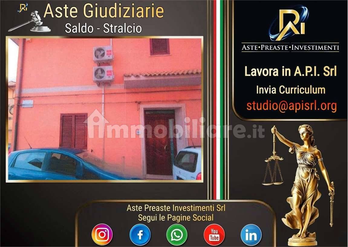 3 bedrooms Apartment in Grammichele, Italy No. 285482