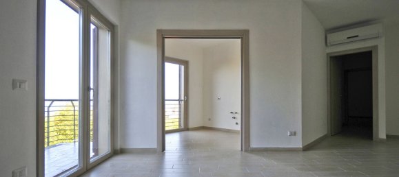 Gebäude in Marino, Italy 70m², Nr. 29625 21