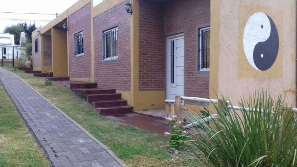 6 bedrooms Commercial property in Cordoba, Argentina No. 26559