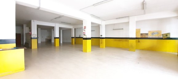 374m² Commercial property in Lanciano, Italy No. 129434 7