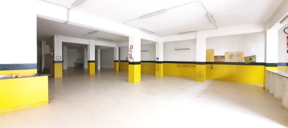 374m² Commercial property in Lanciano, Italy No. 129434 25