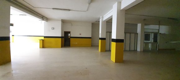 374m² Commercial property in Lanciano, Italy No. 129434 12