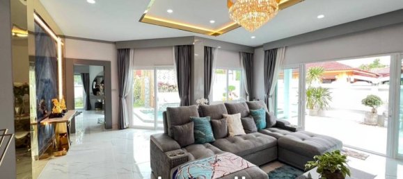 3 bedrooms Villa in Bang Lamung, Thailand No. 17736 2