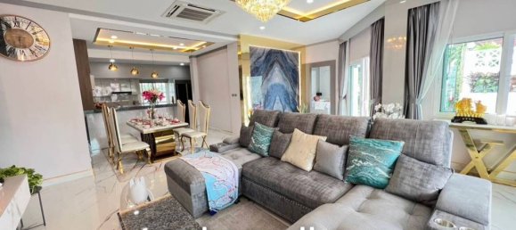 3 bedrooms Villa in Bang Lamung, Thailand No. 17736 3